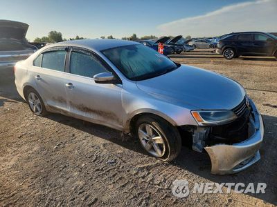 Czwarte zdjęcie samochodu z boku: 2013 VOLKSWAGEN JETTA TDI VIN:3VWLL7AJ5DM394437 - miniatura