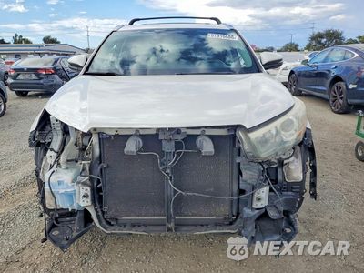 Piąte zdjęcie samochodu w środku: 2016 TOYOTA HIGHLANDER XLE VIN:5TDJKRFH9GS269671 - miniatura