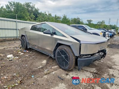 Czwarte zdjęcie samochodu z boku: 2024 TESLA CYBERTRUCK VIN:7G2CEHED9RA026288 - miniatura