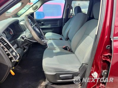 Zdjęcie 7 z 13 samochodu: 2018 RAM 1500 ST VIN:1C6RR7FG5JS174590 - miniatura