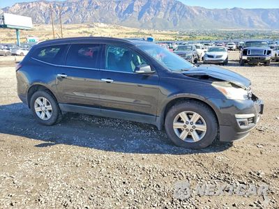 Czwarte zdjęcie samochodu z boku: 2014 CHEVROLET TRAVERSE LT VIN:1GNKVGKD3EJ348225 - miniatura