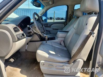 Zdjęcie 7 z 13 samochodu: 2014 CHEVROLET SUBURBAN C1500 LT VIN:1GNSCJE04ER121882 - miniatura