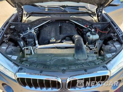 Zdjęcie 12 z 13 samochodu: 2018 BMW X5 SDRIVE35I VIN:5UXKR2C55J0Z21387 - miniatura