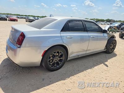 Trzecie zdjęcie samochodu z tyłu: 2020 CHRYSLER 300 S VIN:2C3CCAGG0LH150952 - miniatura