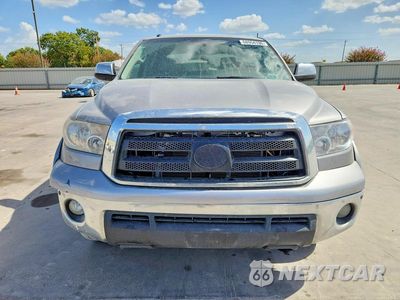 Piąte zdjęcie samochodu w środku: 2011 TOYOTA TUNDRA CREWMAX LIMITED VIN:5TFFY5F1XBX102366 - miniatura