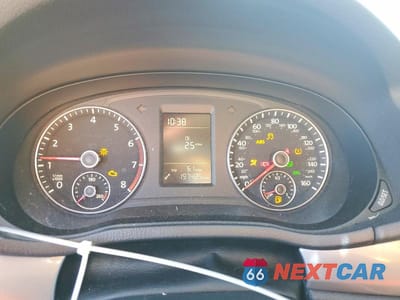 Zdjęcie 9 z 12 samochodu: 2014 VOLKSWAGEN PASSAT S VIN:1VWAT7A36EC098029 - miniatura
