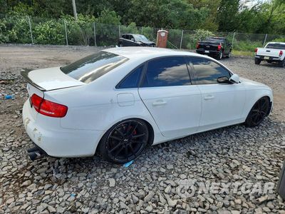 Trzecie zdjęcie samochodu z tyłu: 2010 AUDI A4 PREMIUM PLUS VIN:WAUFFAFLXAN066590 - miniatura