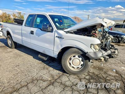 Czwarte zdjęcie samochodu z boku: 2014 FORD F150 SUPER CAB VIN:1FTVX1CF5EKD69410 - miniatura