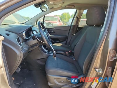 Zdjęcie 7 z 13 samochodu: 2020 CHEVROLET TRAX LS VIN:KL7CJNSB3LB343025 - miniatura