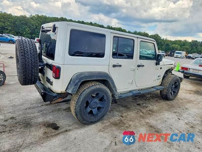 Trzecie zdjęcie samochodu z tyłu: 2008 JEEP WRANGLER UNLIMITED X VIN:1J4GB39158L513318 - miniatura