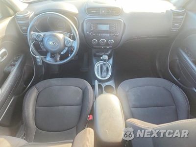 Zdjęcie 8 z 12 samochodu: 2016 KIA SOUL BASE VIN:KNDJN2A2XG7853539 - miniatura