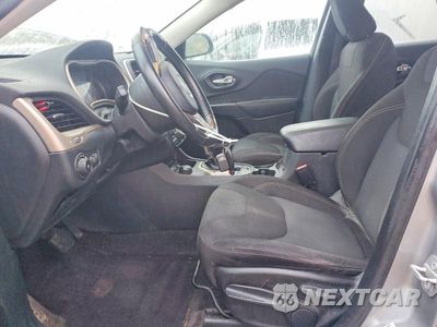 Zdjęcie 7 z 13 samochodu: 2016 JEEP CHEROKEE LATITUDE VIN:1C4PJMCB5GW260837 - miniatura
