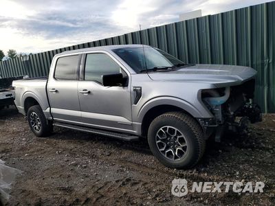 Czwarte zdjęcie samochodu z boku: 2023 FORD F150 SUPERCREW VIN:1FTFW1ED7PFB17561 - miniatura