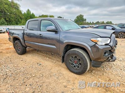 Czwarte zdjęcie samochodu z boku: 2022 TOYOTA TACOMA SR5 V6 VIN:3TMAZ5CN6NM180278 - miniatura