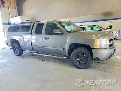 Czwarte zdjęcie samochodu z boku: 2009 CHEVROLET SILVERADO C1500 HEAVY DUTY VIN:1GCEK29J69E139654 - miniatura