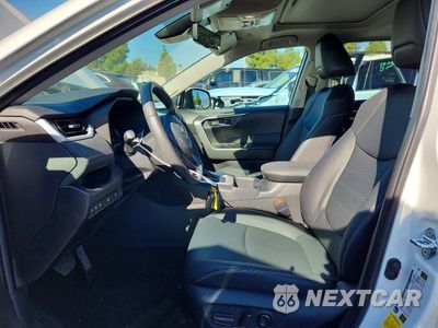 Zdjęcie 7 z 12 samochodu: 2025 TOYOTA RAV4 XLE PREMIUM VIN:2T3C1RFV6SW440319 - miniatura