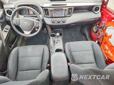 Zdjęcie 8 z 13 samochodu: 2017 TOYOTA RAV4 LE VIN:2T3BFREV9HW639503 - miniatura