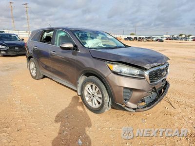 Czwarte zdjęcie samochodu z boku: 2019 KIA SORENTO LX VIN:5XYPG4A34KG567884 - miniatura