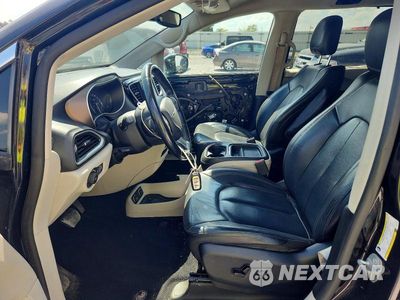Zdjęcie 7 z 14 samochodu: 2019 CHRYSLER PACIFICA TOURING L VIN:2C4RC1BG9KR704799 - miniatura