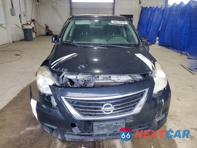 Piąte zdjęcie samochodu w środku: 2014 NISSAN VERSA 1.6 S VIN:3N1CN7AP0EL819090 - miniatura