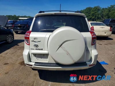 Zdjęcie 6 z 12 samochodu: 2010 TOYOTA RAV4 LIMITED VIN:JTMYK4DV5A5026740 - miniatura
