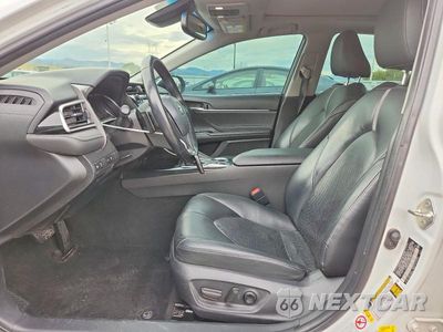 Zdjęcie 7 z 13 samochodu: 2018 TOYOTA CAMRY XSE VIN:4T1B61HK4JU065409 - miniatura
