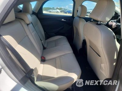 Zdjęcie 10 z 13 samochodu: 2015 FORD FOCUS TITANIUM VIN:1FADP3N26FL238182 - miniatura