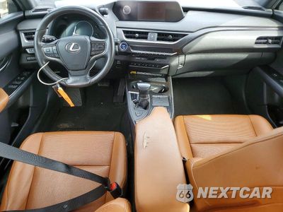 Zdjęcie 8 z 12 samochodu: 2021 LEXUS UX 250H VIN:JTHP9JBH3M2045925 - miniatura