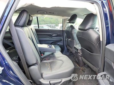 Zdjęcie 10 z 12 samochodu: 2025 TOYOTA GRAND HIGHLANDER HYBRID XLE VIN:5TDACAB50SS049919 - miniatura