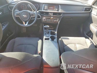 Zdjęcie 8 z 12 samochodu: 2016 KIA OPTIMA LX VIN:5XXGT4L37GG020435 - miniatura
