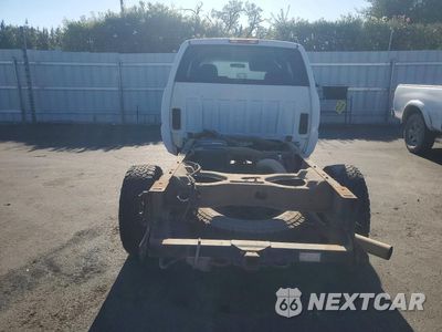 Zdjęcie 6 z 12 samochodu: 2005 GMC SIERRA C2500 HEAVY DUTY VIN:1GDHC232X6F126340 - miniatura