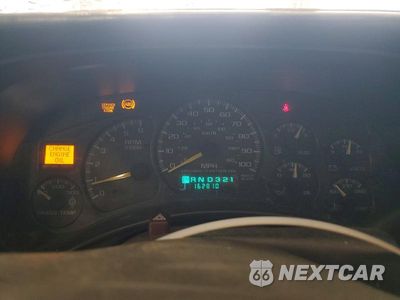 Zdjęcie 9 z 12 samochodu: 2000 CHEVROLET SILVERADO K2500 VIN:1GCGK24U8YE155783 - miniatura