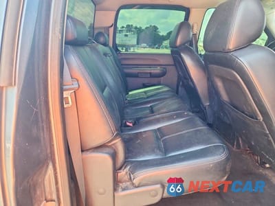 Zdjęcie 10 z 12 samochodu: 2008 CHEVROLET SILVERADO K1500 VIN:2GCEK13M181230554 - miniatura