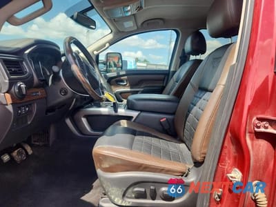 Zdjęcie 7 z 12 samochodu: 2016 NISSAN TITAN XD PLATINUM RESERVE VIN:1N6BA1F2XGN506059 - miniatura