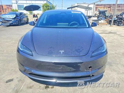 Piąte zdjęcie samochodu w środku: 2025 TESLA MODEL 3 VIN:5YJ3E1EA5SF977225 - miniatura