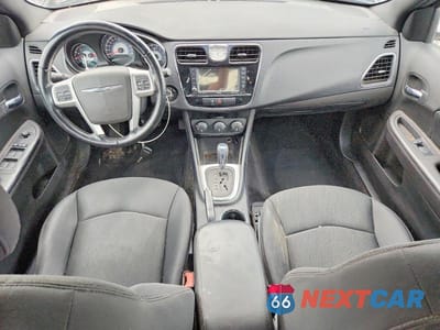 Zdjęcie 8 z 12 samochodu: 2011 CHRYSLER 200 TOURING VIN:1C3BC1FG2BN503596 - miniatura