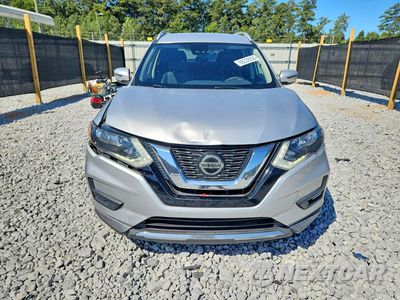 Piąte zdjęcie samochodu w środku: 2019 NISSAN ROGUE SV VIN:KNMAT2MT6KP500783 - miniatura