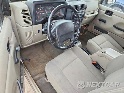 Zdjęcie 8 z 13 samochodu: 2004 JEEP WRANGLER / TJ SAHARA VIN:1J4FA59S74P716202 - miniatura