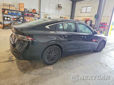 Trzecie zdjęcie samochodu z tyłu: 2026 NISSAN SENTRA SV VIN:3N1AB9CV3TY263560 - miniatura