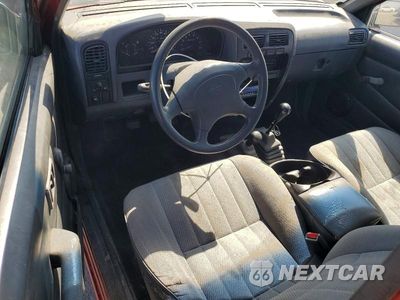 Zdjęcie 8 z 12 samochodu: 1994 NISSAN TRUCK XE VIN:1N6SD16Y5RC332153 - miniatura
