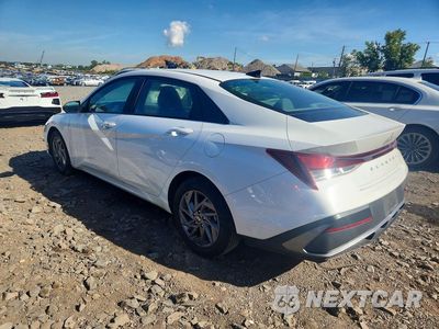 Drugie zdjęcie samochodu z przodu: 2024 HYUNDAI ELANTRA SEL VIN:KMHLM4DG0RU654322 - miniatura