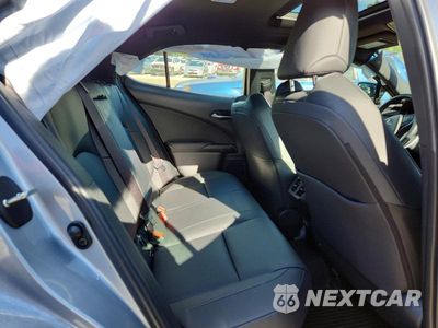Zdjęcie 11 z 14 samochodu: 2025 LEXUS UX 300H PREMIUM VIN:JTHUCJDH6S2012951 - miniatura