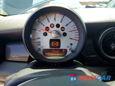 Zdjęcie 9 z 12 samochodu: 2011 MINI COOPER S VIN:WMWSV3C57BTY15040 - miniatura