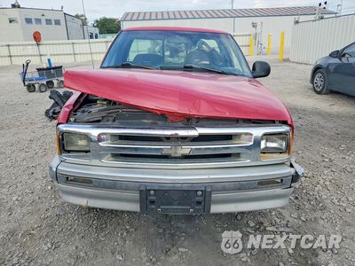 Piąte zdjęcie samochodu w środku: 1997 CHEVROLET S TRUCK S10 VIN:1GCCS14X0V8117395 - miniatura