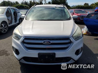 Piąte zdjęcie samochodu w środku: 2017 FORD ESCAPE SE VIN:1FMCU0GD2HUD66424 - miniatura