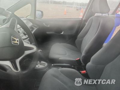 Zdjęcie 7 z 12 samochodu: 2012 HONDA FIT VIN:JHMGE8H38CC017448 - miniatura