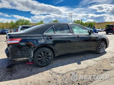 Trzecie zdjęcie samochodu z tyłu: 2010 TOYOTA CAMRY LE VIN:4T1BF3EK4AU113961 - miniatura
