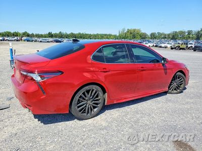 Trzecie zdjęcie samochodu z tyłu: 2021 TOYOTA CAMRY XSE VIN:4T1K61AK9MU425126 - miniatura