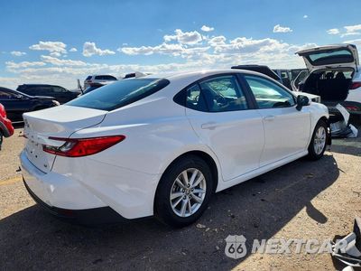 Trzecie zdjęcie samochodu z tyłu: 2025 TOYOTA CAMRY LE VIN:4T1DAACKXSU072218 - miniatura
