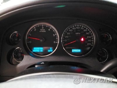 Zdjęcie 9 z 14 samochodu: 2012 CHEVROLET SUBURBAN K1500 LT VIN:1GNSKJE77CR167719 - miniatura